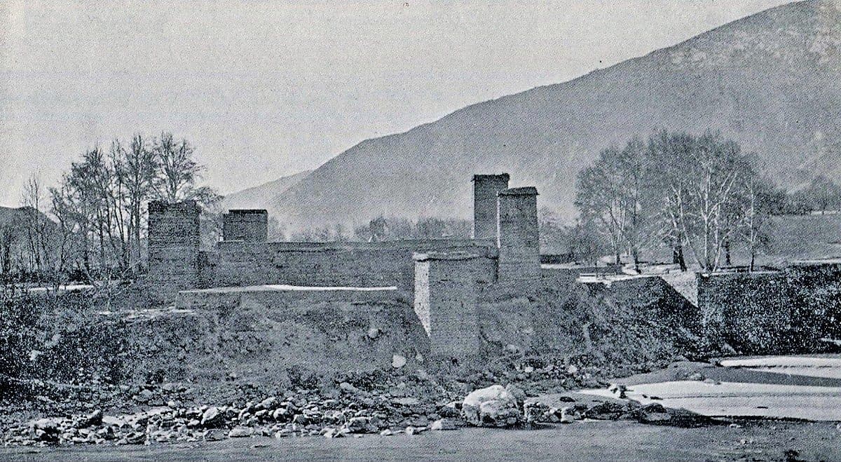 Chitral Fort seen from across the river.
